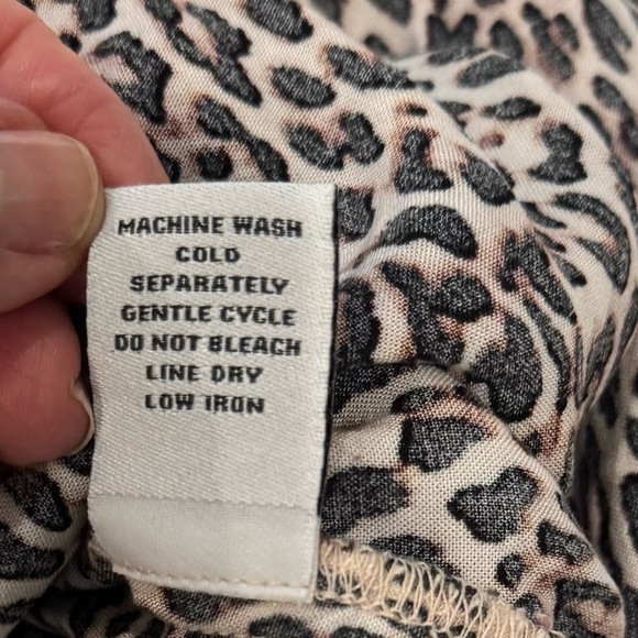 Emma & Michele Leopard Print Maxi Shirt Dress | Soft Rayon | Safari Chic Size S - Picture 10 of 10